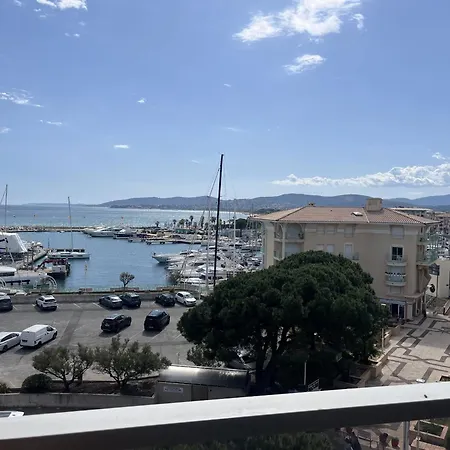 Apartment Incroyable Vue Sur Pour Ce T2 Avec Cabine, Le Capitole Fréjus