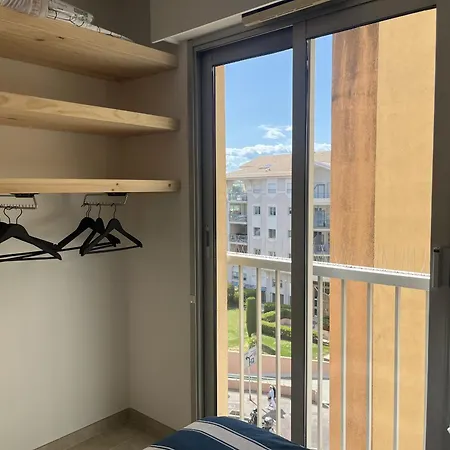 Apartment Incroyable Vue Sur Pour Ce T2 Avec Cabine, Le Capitole Fréjus